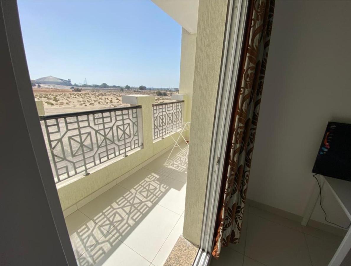 Apartment Cozy And Small Partitions For Men Guests In Dubai