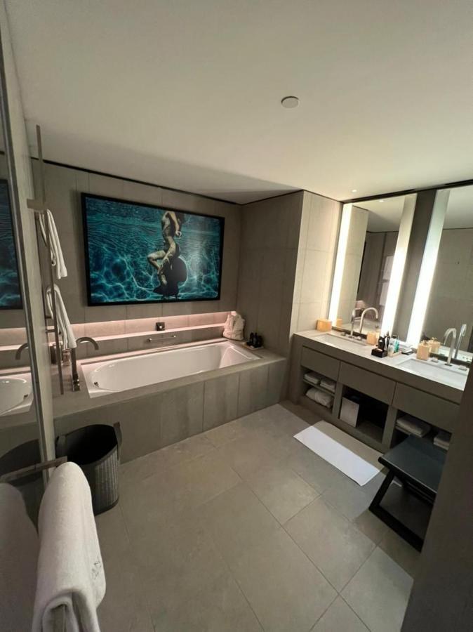 2 Bedroom At Armani Burj Khalifa Dubai
