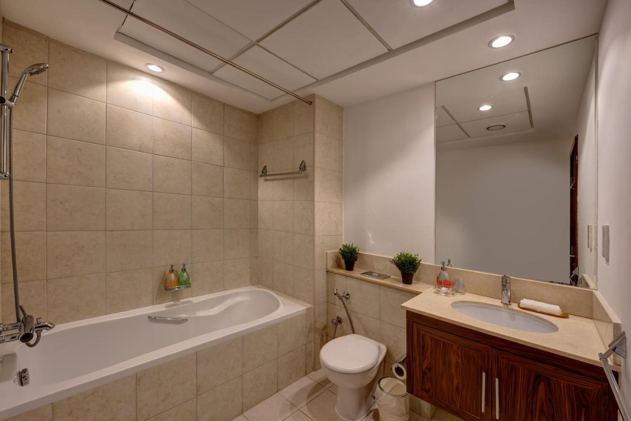 Durrani Homes - Luxe Living With Burj Khalifa And Fountain View - Third Without Partition * Dubai