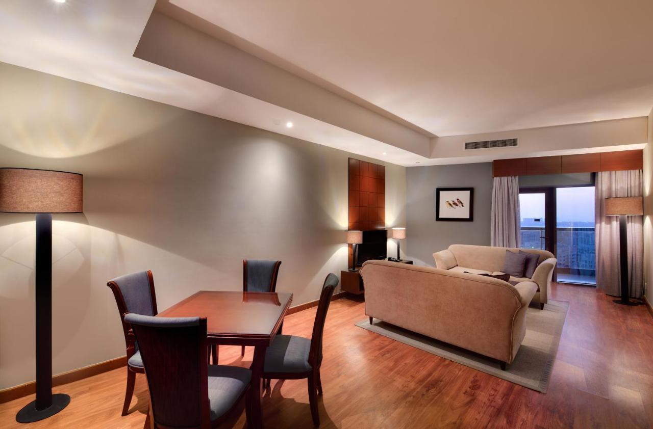 Majestic Retreat Hotel