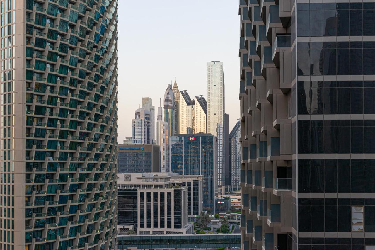Westminster Standpoint Burj Khalifa Apartment *