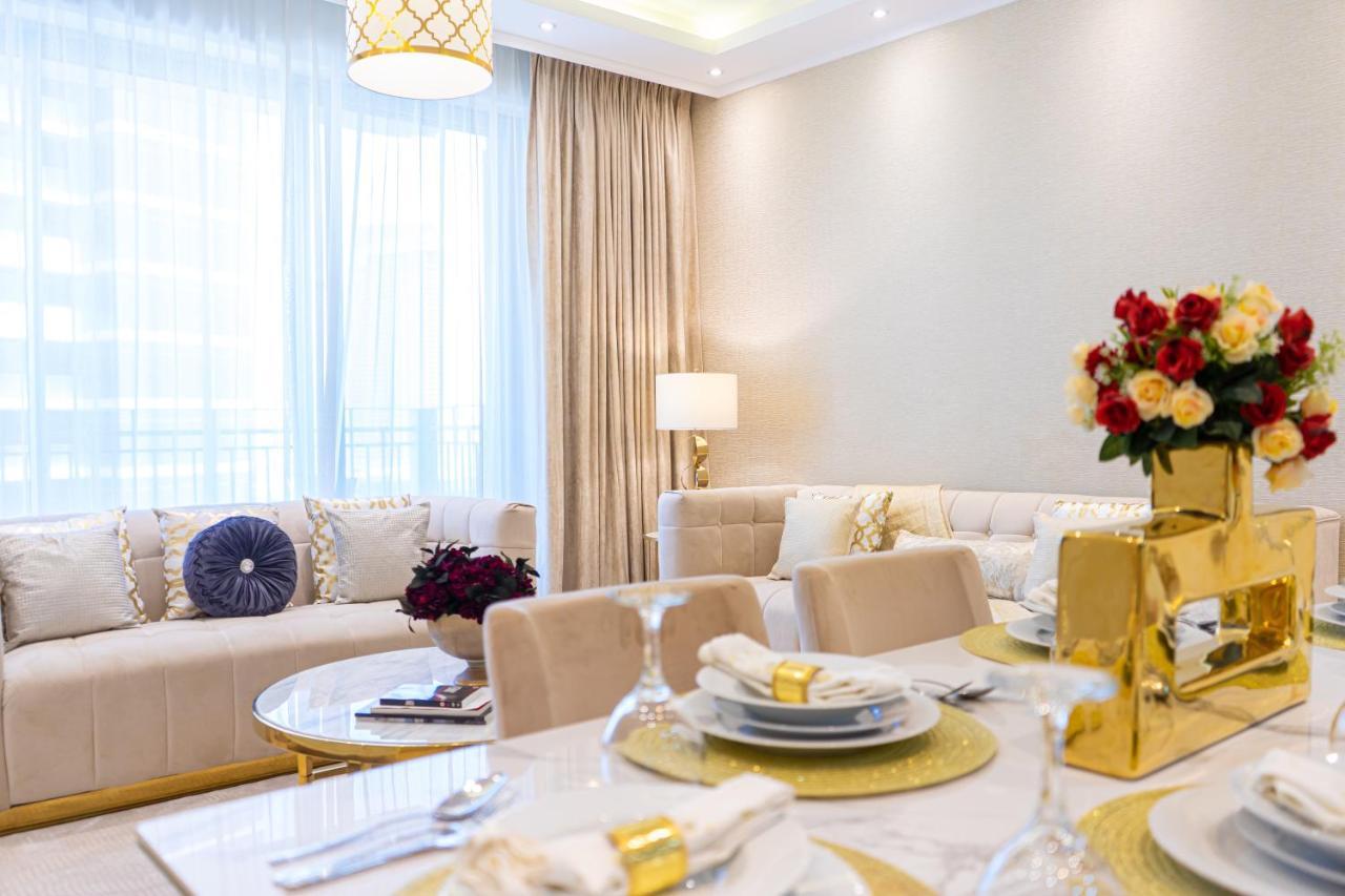 Westminster Standpoint Burj Khalifa Apartment *