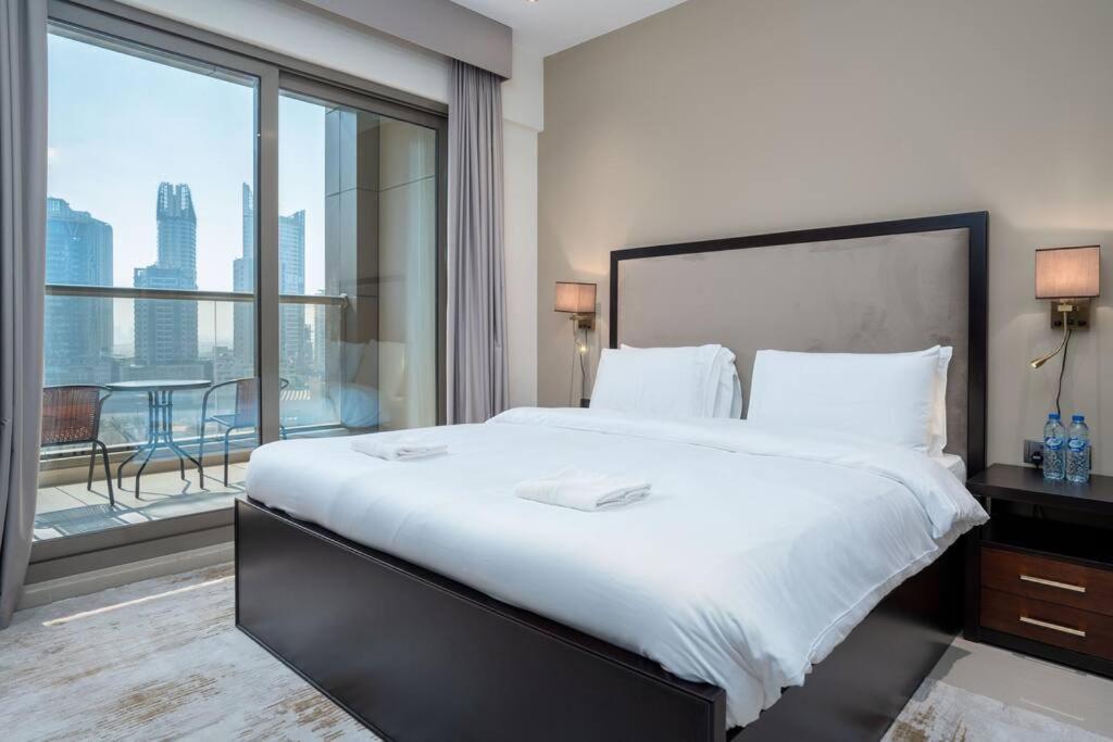 Jacuzzi, Pool And Gym - 5min From Burj Khalifa Apartment