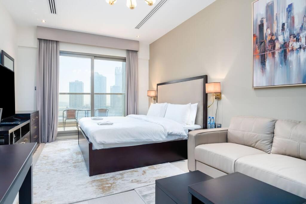 Apartment Jacuzzi, Pool And Gym - 5min From Burj Khalifa Dubai