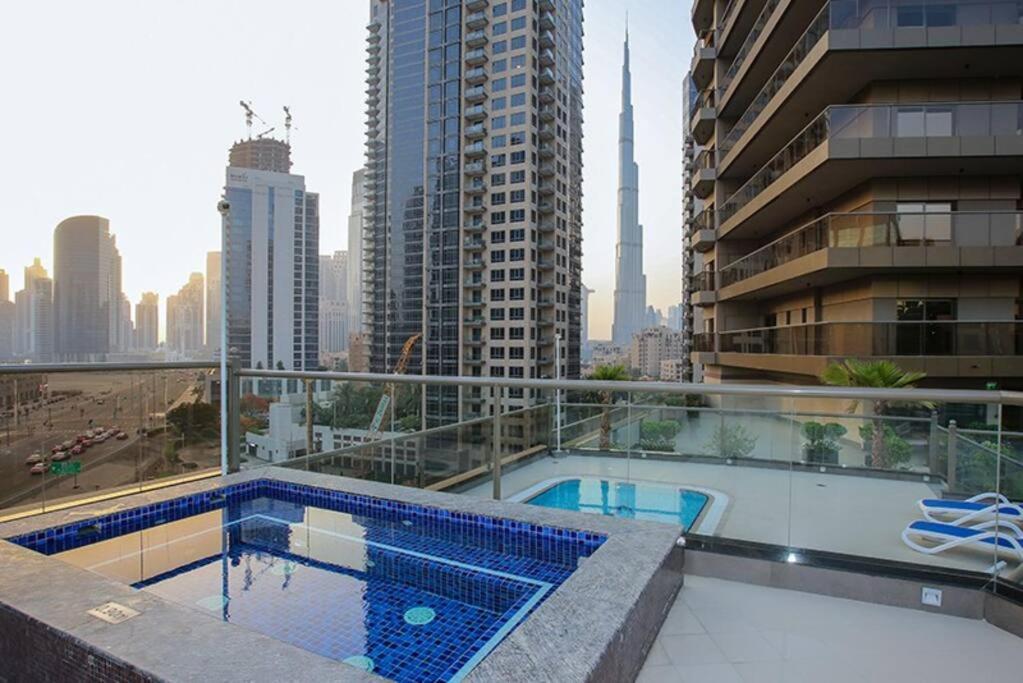 Apartment Jacuzzi, Pool And Gym - 5min From Burj Khalifa