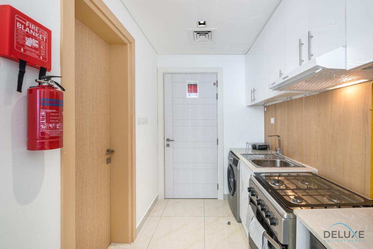 Urban Studio At The Square Tower Jumeirah Village Circle By Deluxe Dubai