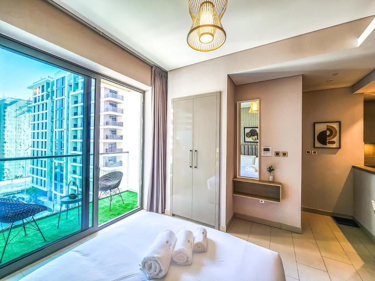 By Latinem Luxury Studio Holiday G6-6711 Near Burj Khalifa * Dubai
