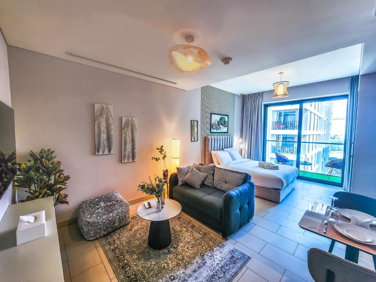 By Latinem Luxury Studio Holiday G6-6711 Near Burj Khalifa * Dubai
