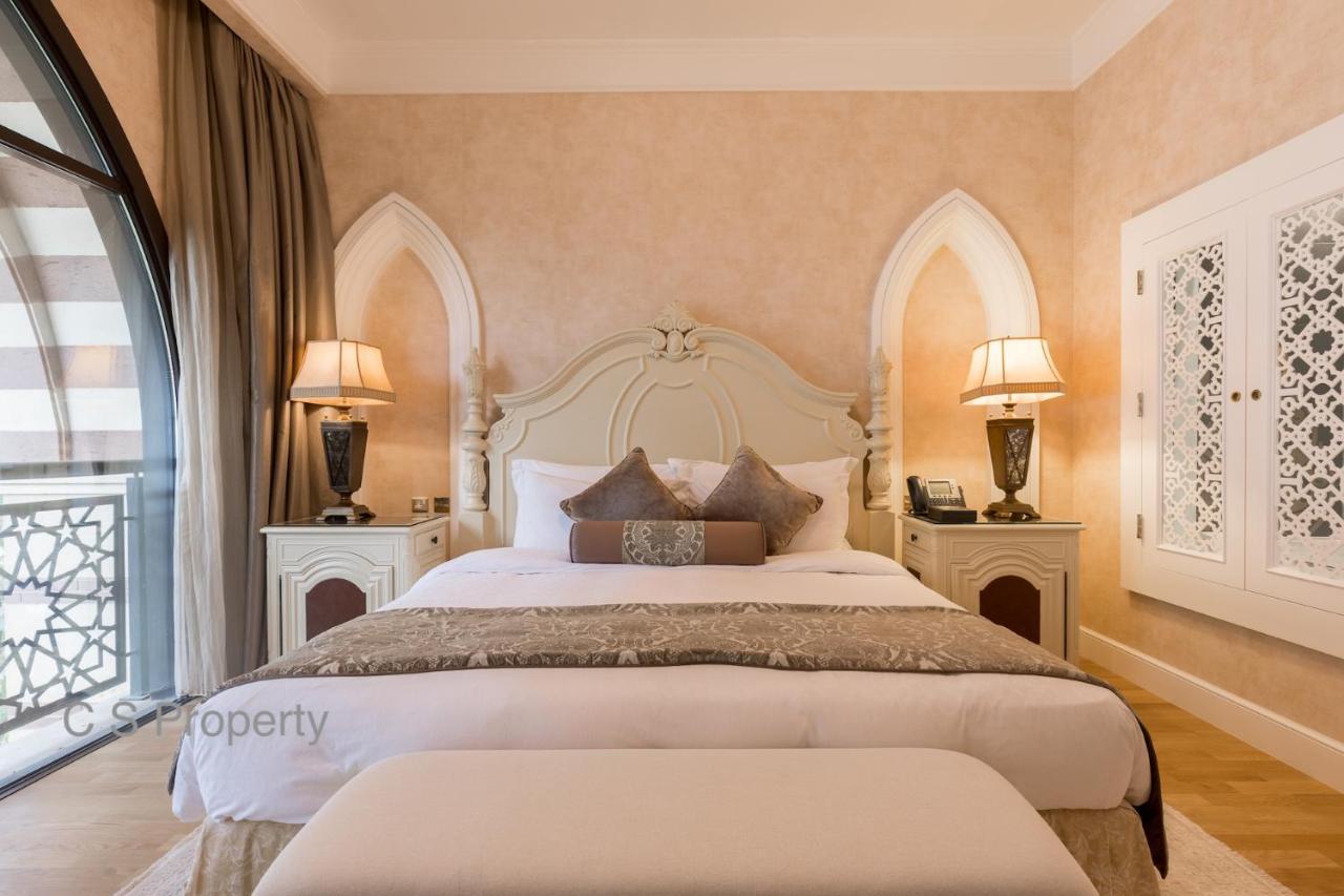 Beach - Jumeirah Zabeel Saray Royal Residences