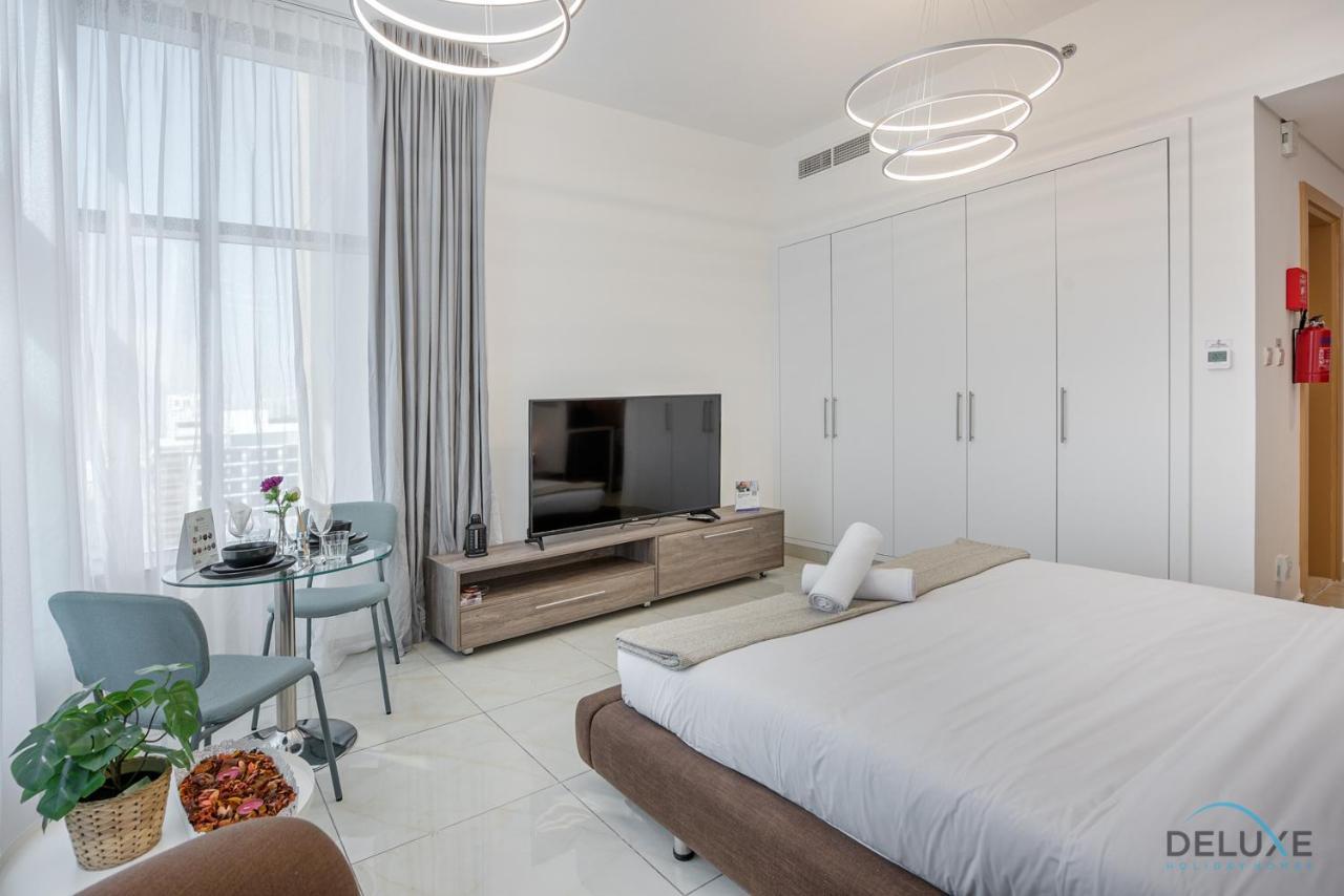 Apartment Urban Studio At The Square Tower Jumeirah Village Circle By Deluxe *