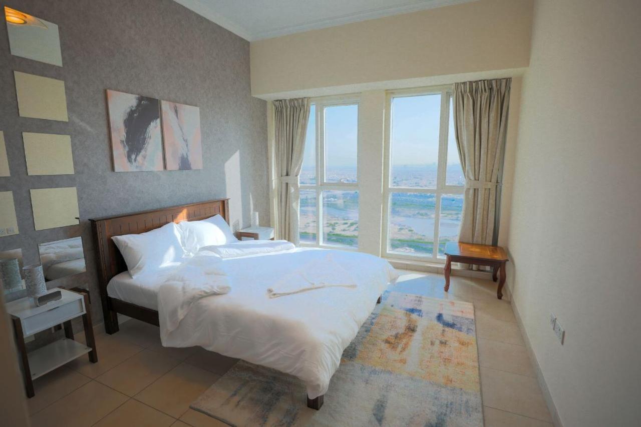 Apartment Luxury Churchill Tower- Vast Holidays