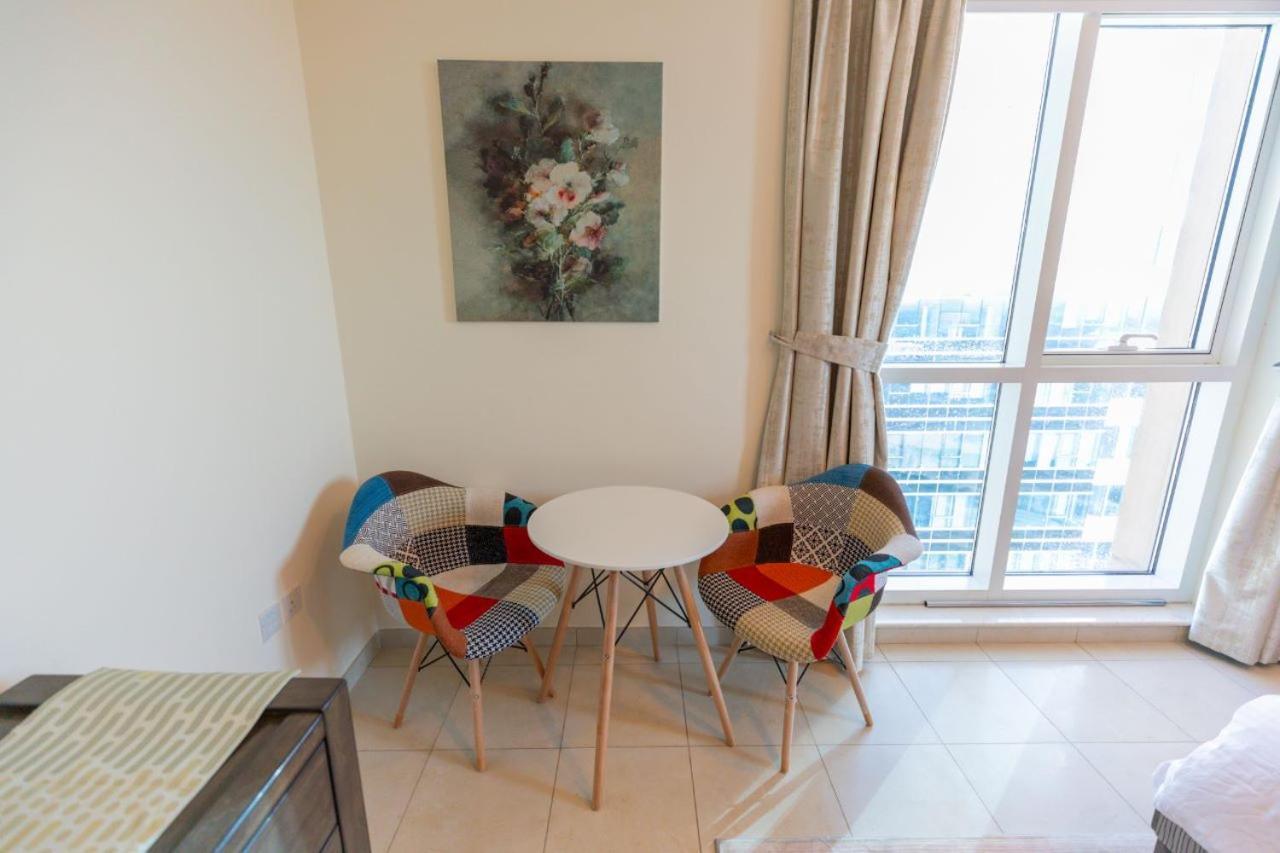 Luxury Churchill Tower- Vast Holidays *