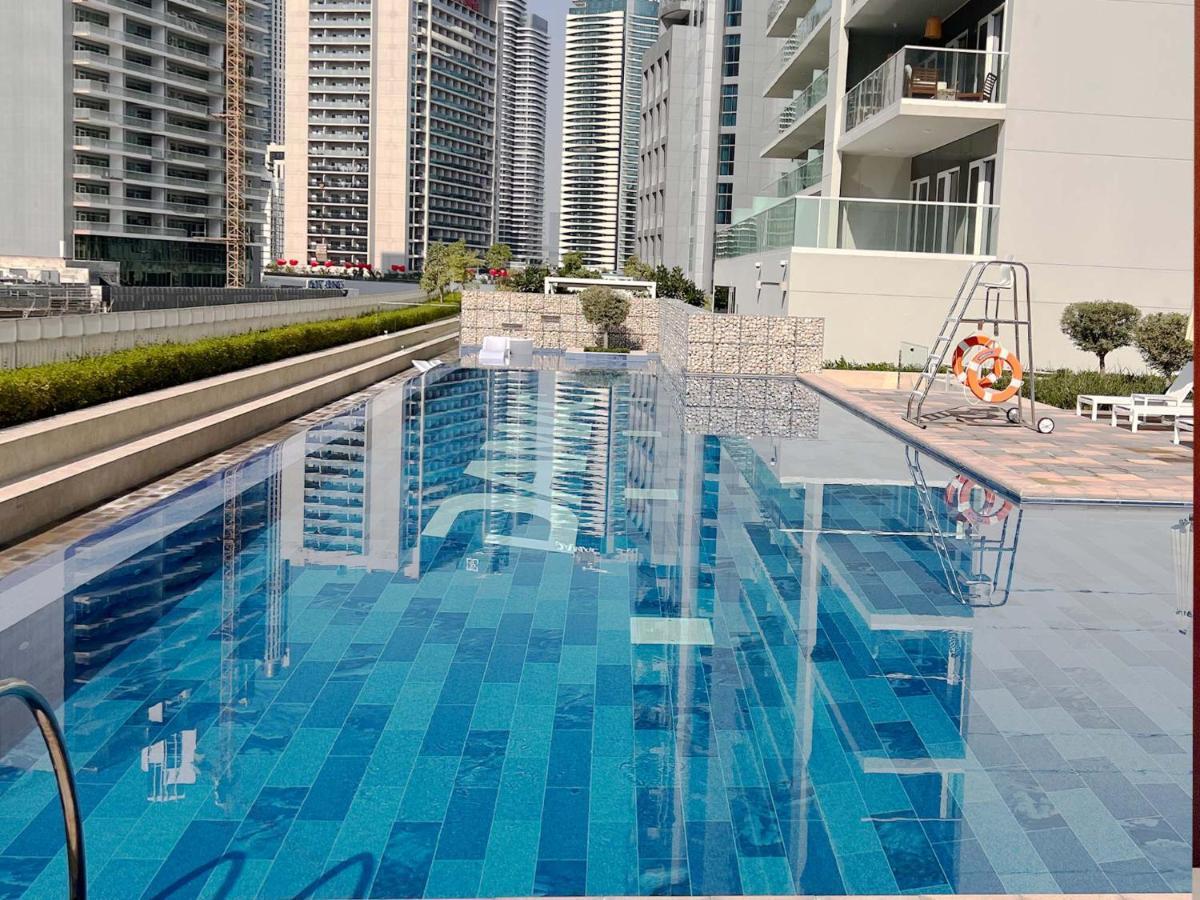 Cosmos Living Business Bay Downtown Apartment Dubai