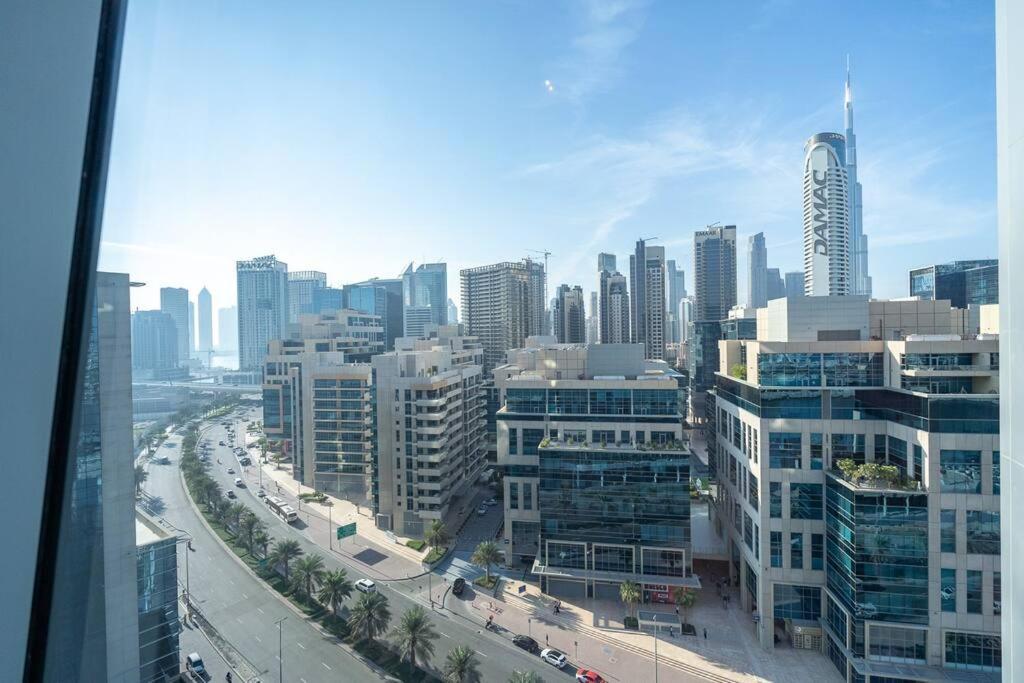 Cosmopolitan With Burj Khalifa View * Dubai