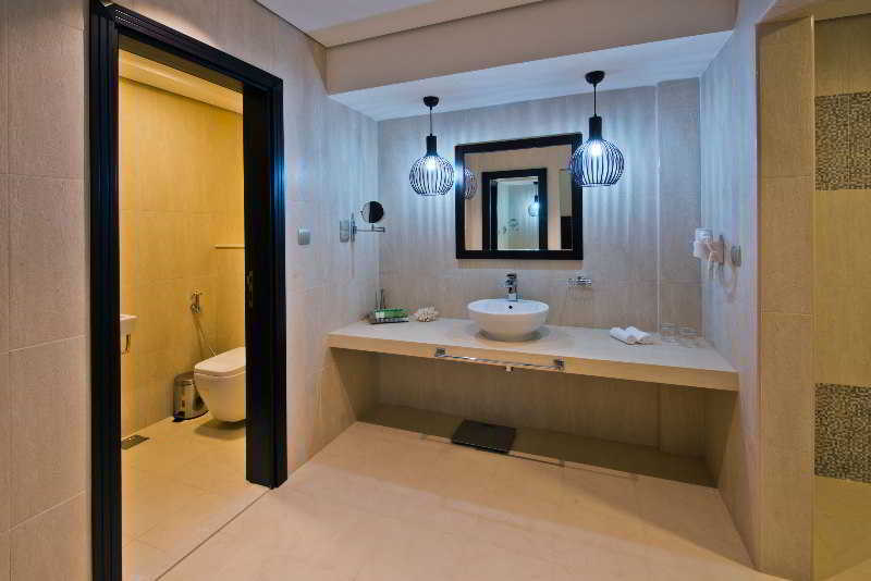 Signature Al Barsha 4*
