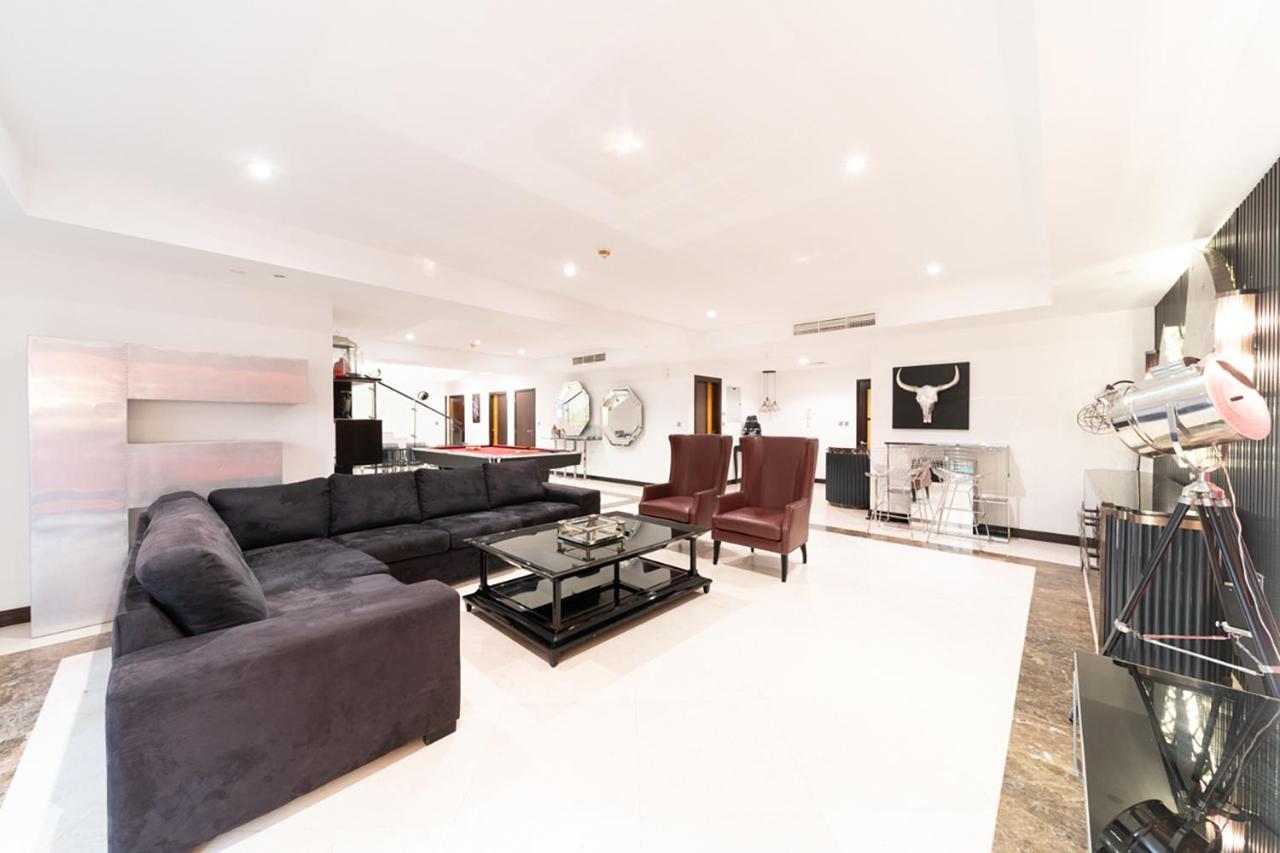 6 Bedrooms In The Main Jbr Walk Dubai