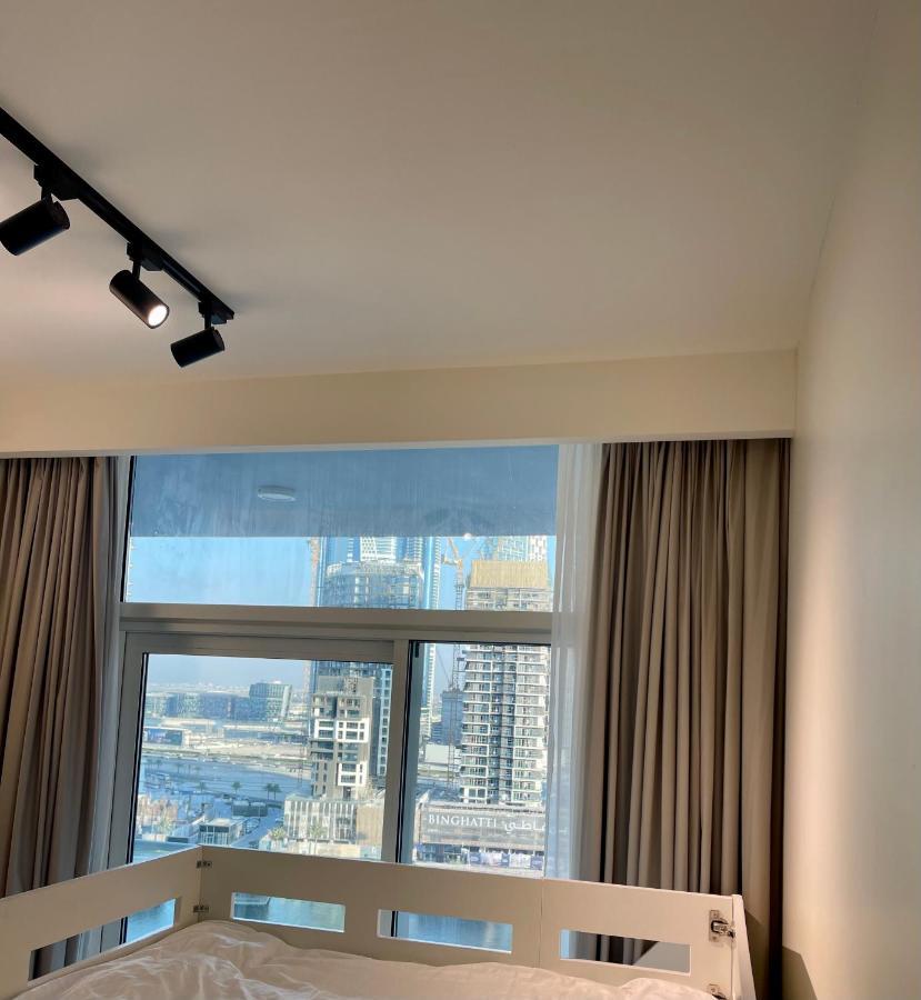 New Luxury Modern Canal View. Apartment Dubai