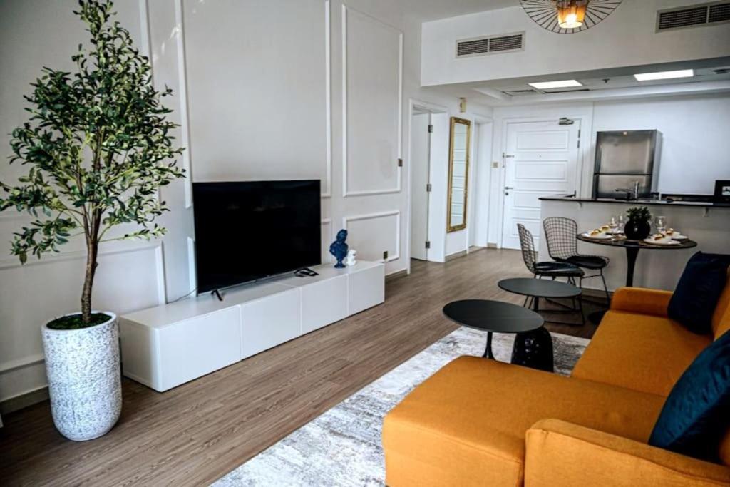 Greek Gods Luxury Jlt 1bhk With Stunning View Close To Metro *