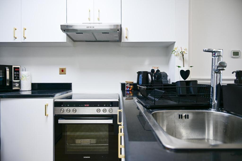 Apartment Greek Gods Luxury Jlt 1bhk With Stunning View Close To Metro Dubai