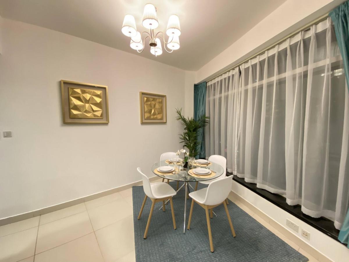 Apartment Lux Lofts Tower Downtown Boulevard & Sea Views *
