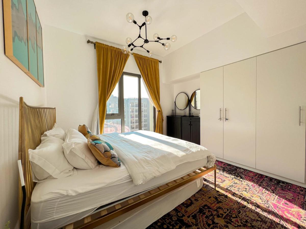Bright And Spacious 2 Bedroom With Private Balcony Apartment Dubai
