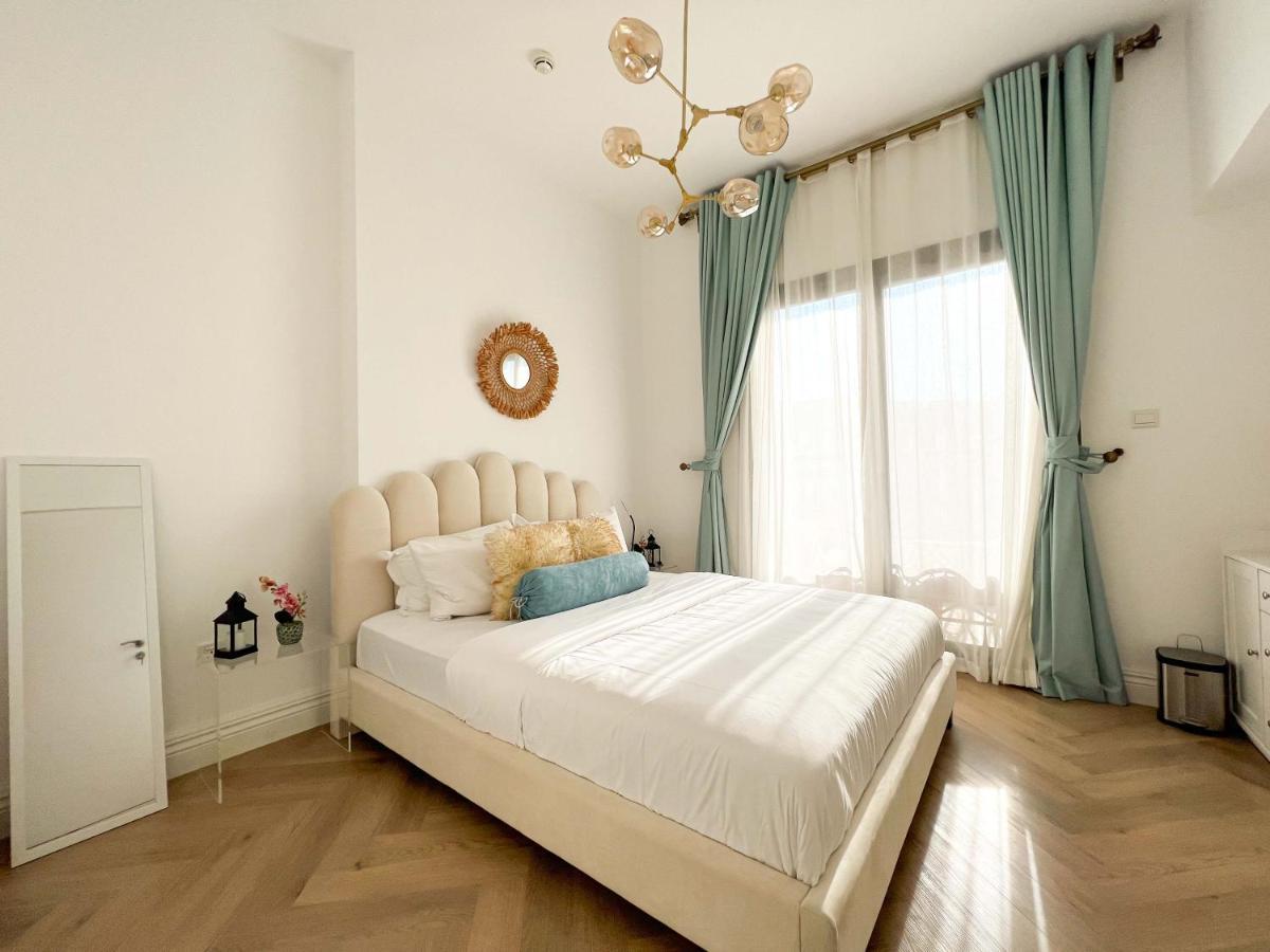 Apartment Bright And Spacious 2 Bedroom With Private Balcony Dubai