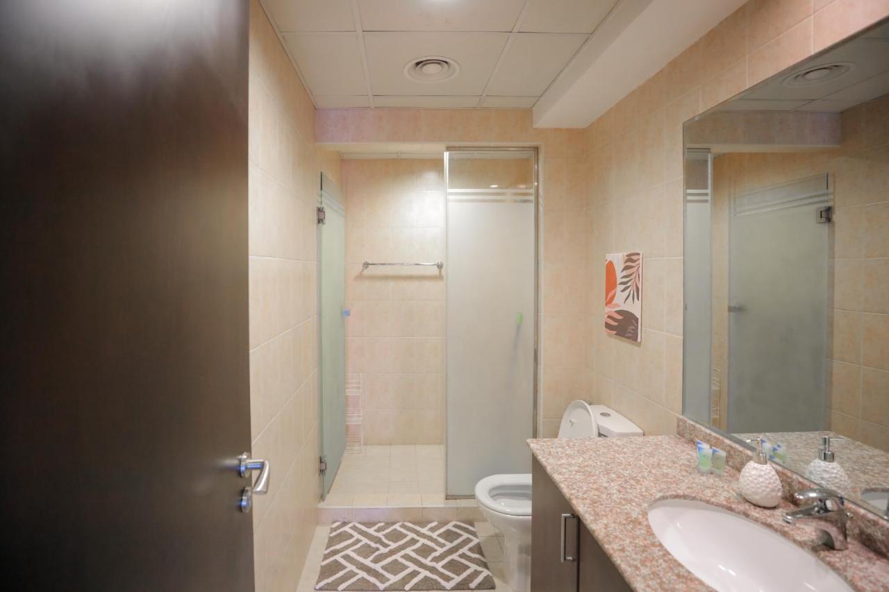 Apartment Luxury Churchill Tower- Vast Holidays *