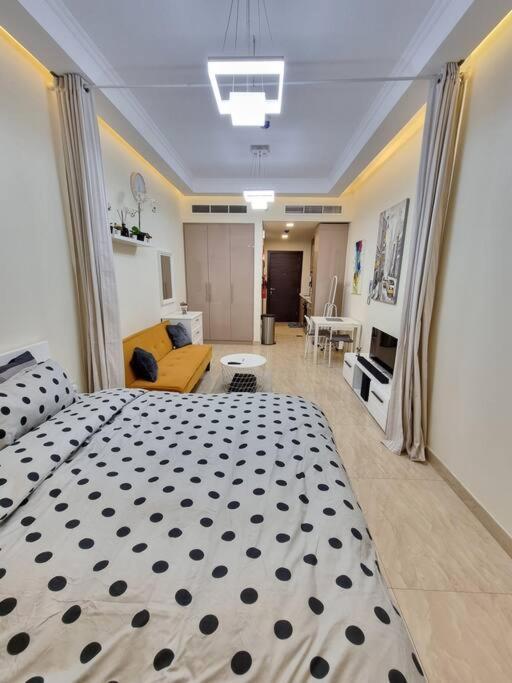 Apartment Premium Lovely With Balcony In Dubai