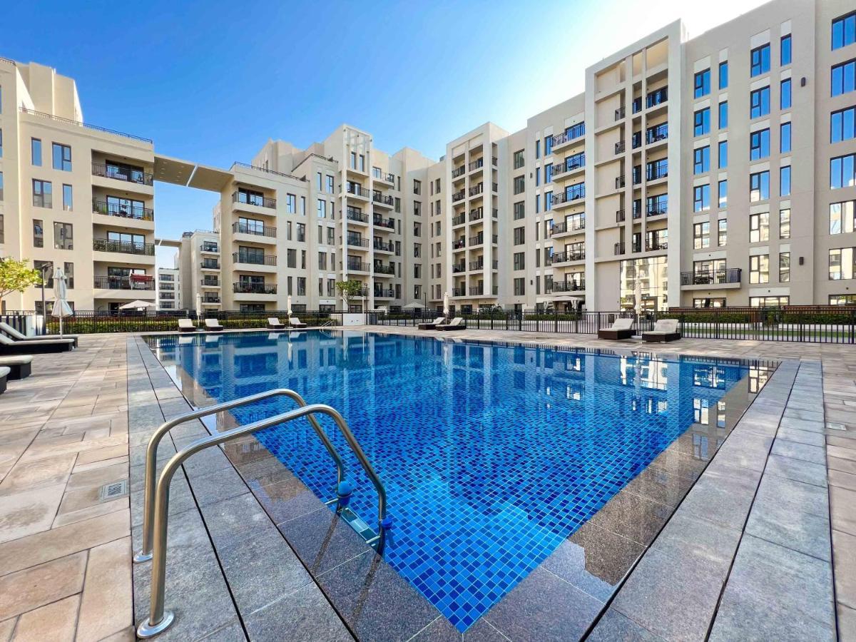 Bright And Spacious 2 Bedroom With Private Balcony * Dubai