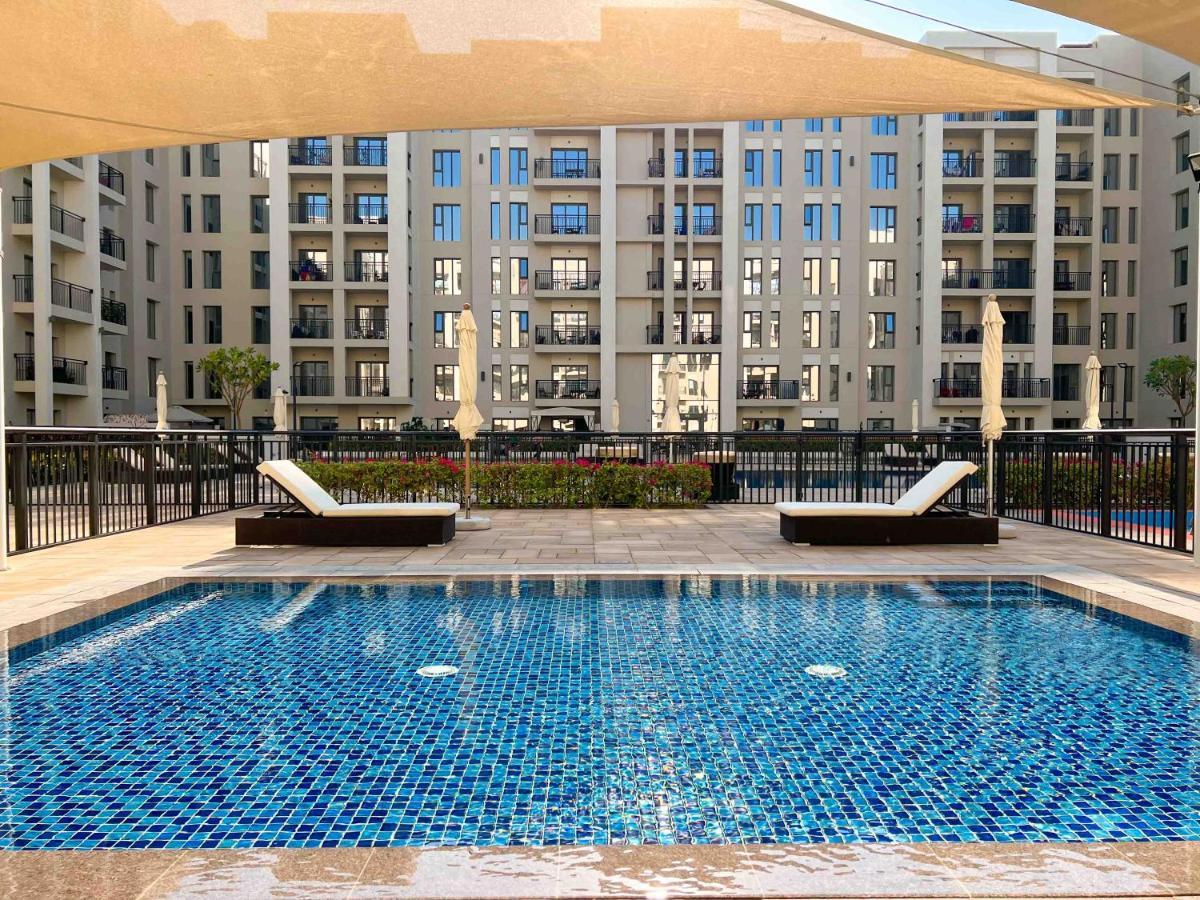 Apartment Bright And Spacious 2 Bedroom With Private Balcony Dubai