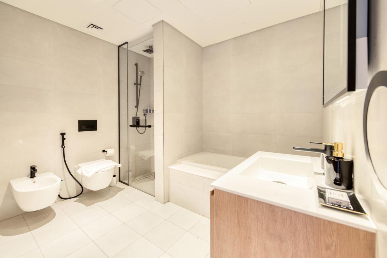 Maison Privee - Luxury, Spacious, Modern Near Burj Khalifa And Canal Apartment