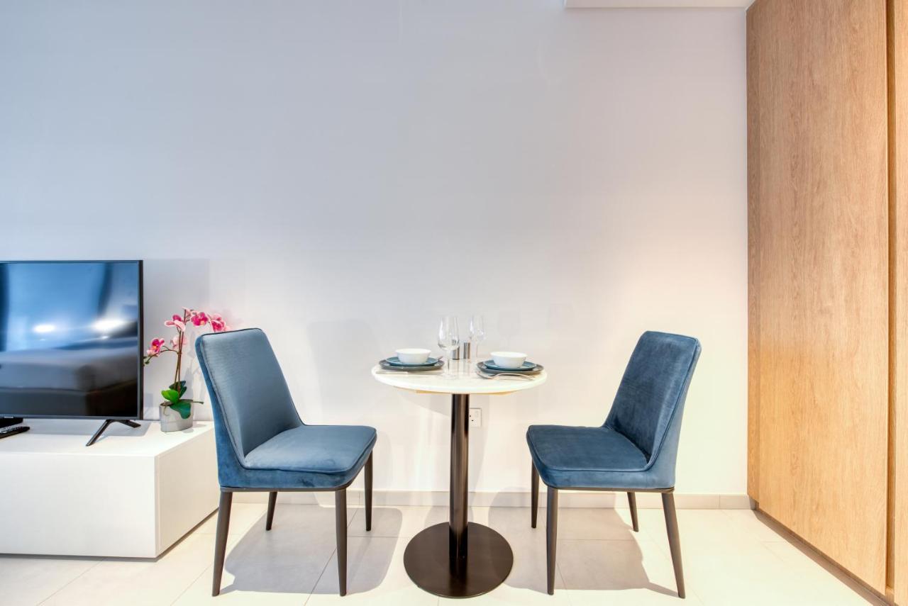 Maison Privee - Luxury, Spacious, Modern Near Burj Khalifa And Canal Apartment