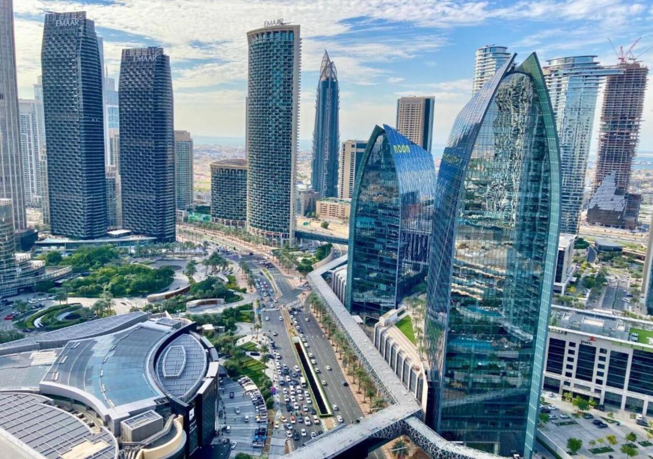 Deluxe - Address Mall -the Dubai