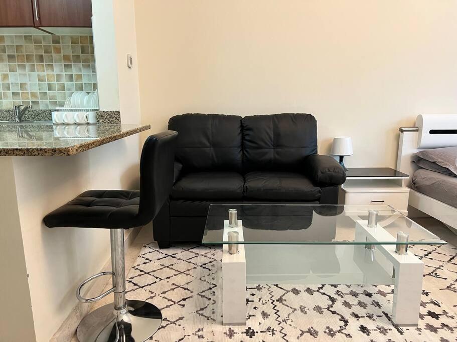 - Steps From Downtown * Dubai