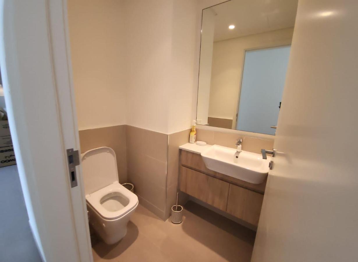 Apartment Exquisite 2bdr Apartment, Park Ridge Executive Residences, Hills