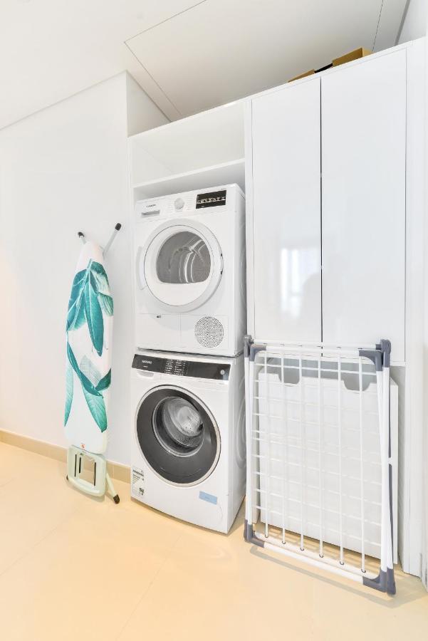 Boutique 3+ 1 Bedroom Apt Facing Ain Apartment Dubai