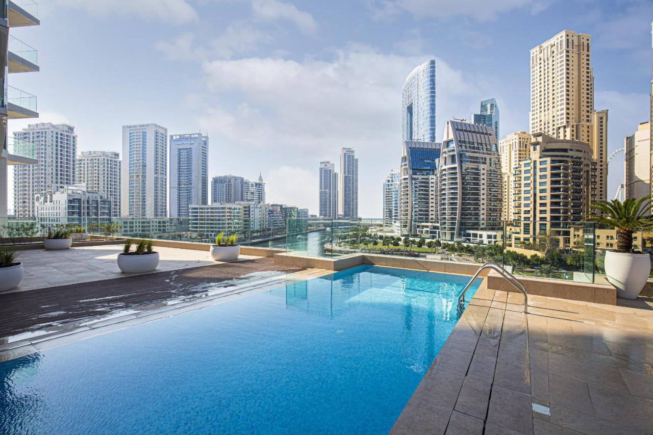 Stunning Views Elegant 5 Star Luxury 1br Marina Apartment Dubai