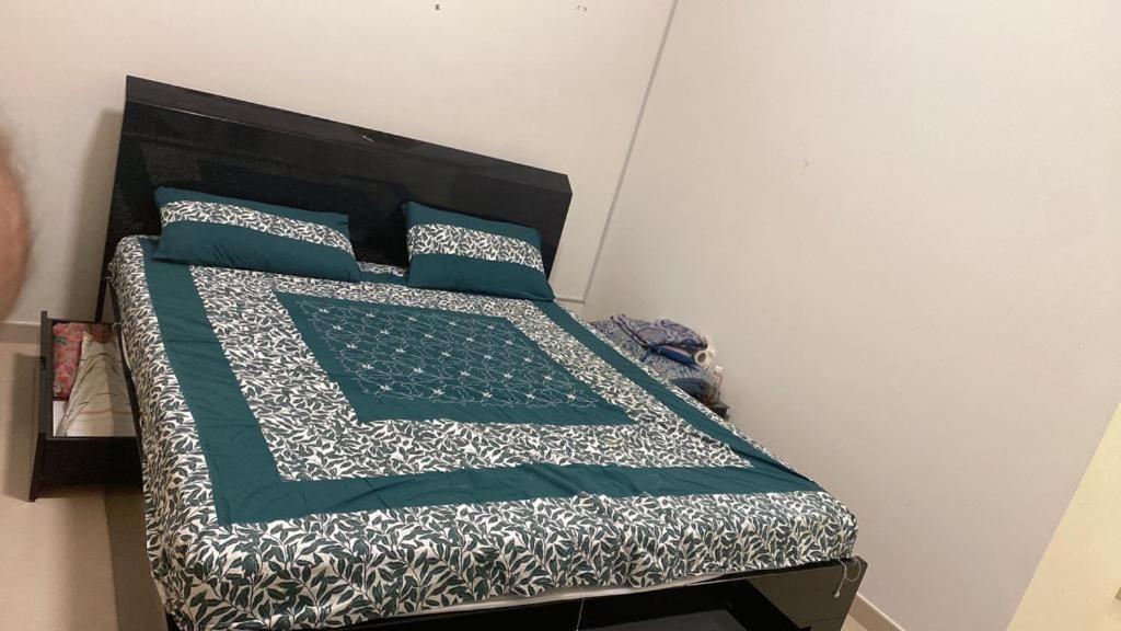 Mankhool Bur One Bed Furnished With Pool And Gym In Manazil Brand New Building