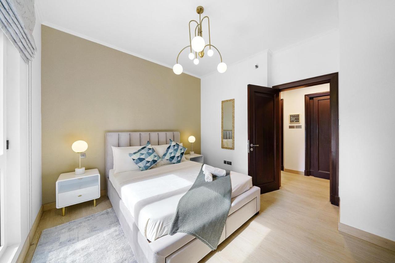 Apartment Classy Design 2br In Old Town W/ Burj Khalifa View