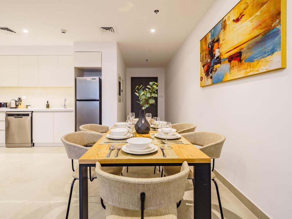 Incredible Waterfront With Panoramic Views Dubai