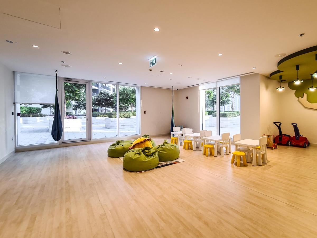 Incredible Waterfront With Panoramic Views * Dubai