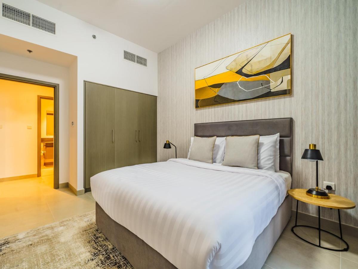 Incredible Waterfront With Panoramic Views Dubai