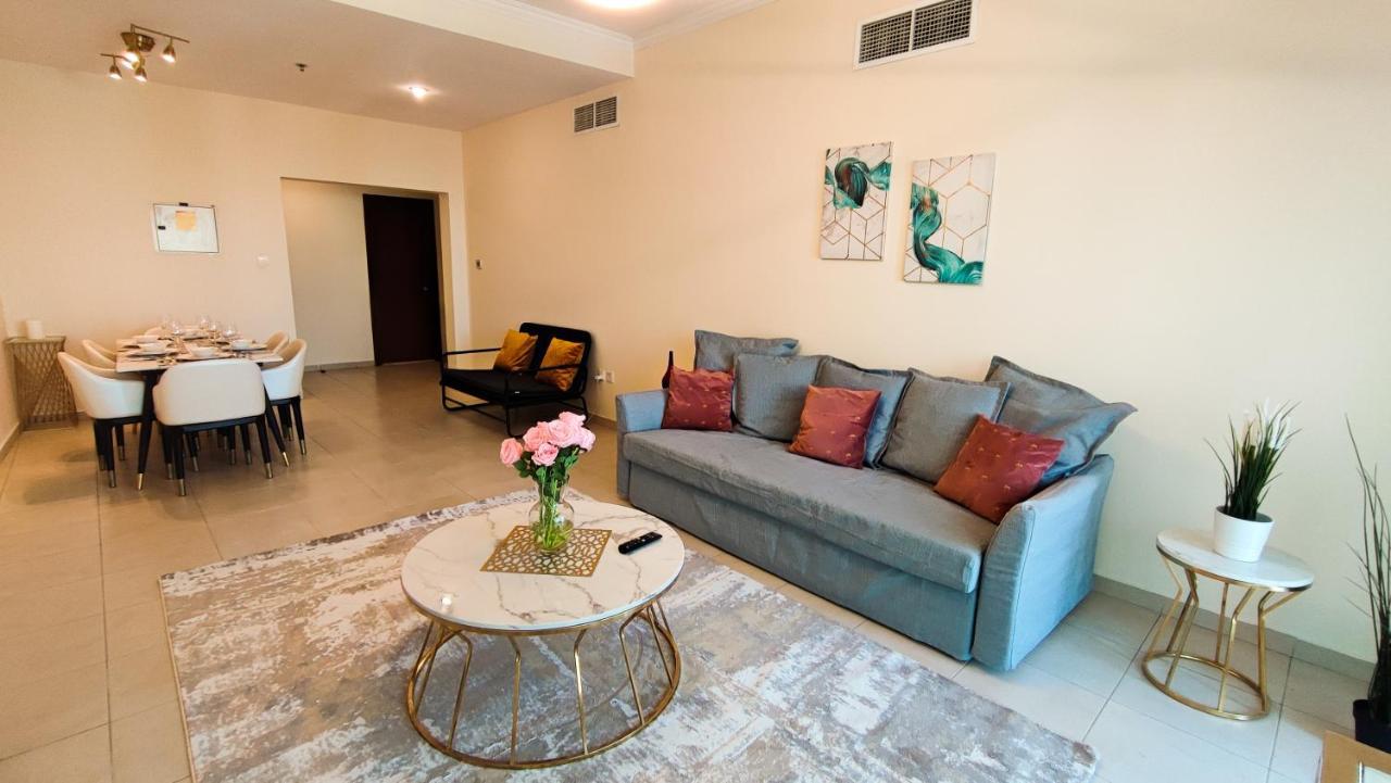 La Buena Vida Homes Large 2br Near Burj Khalifa & Mall Apartment Dubai