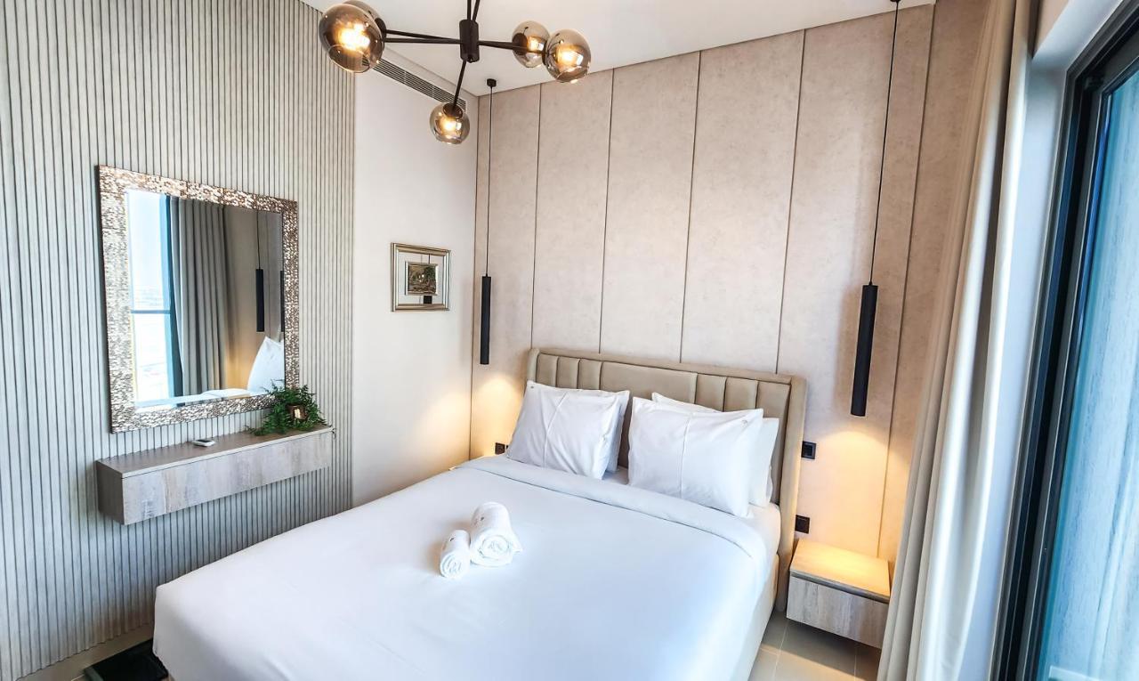 By Latinem Luxury 1br Cv A2210 Near Burj Khalifa Apartment Dubai
