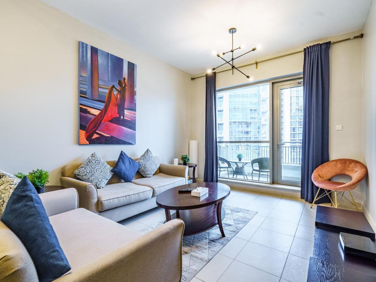 Lovely 1br In Downtown - Boulevard Apartment Dubai