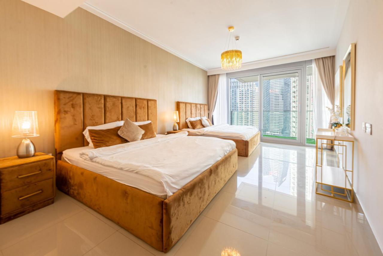 First Class 2br With Full Burj Khalifa And Fountain View Dubai