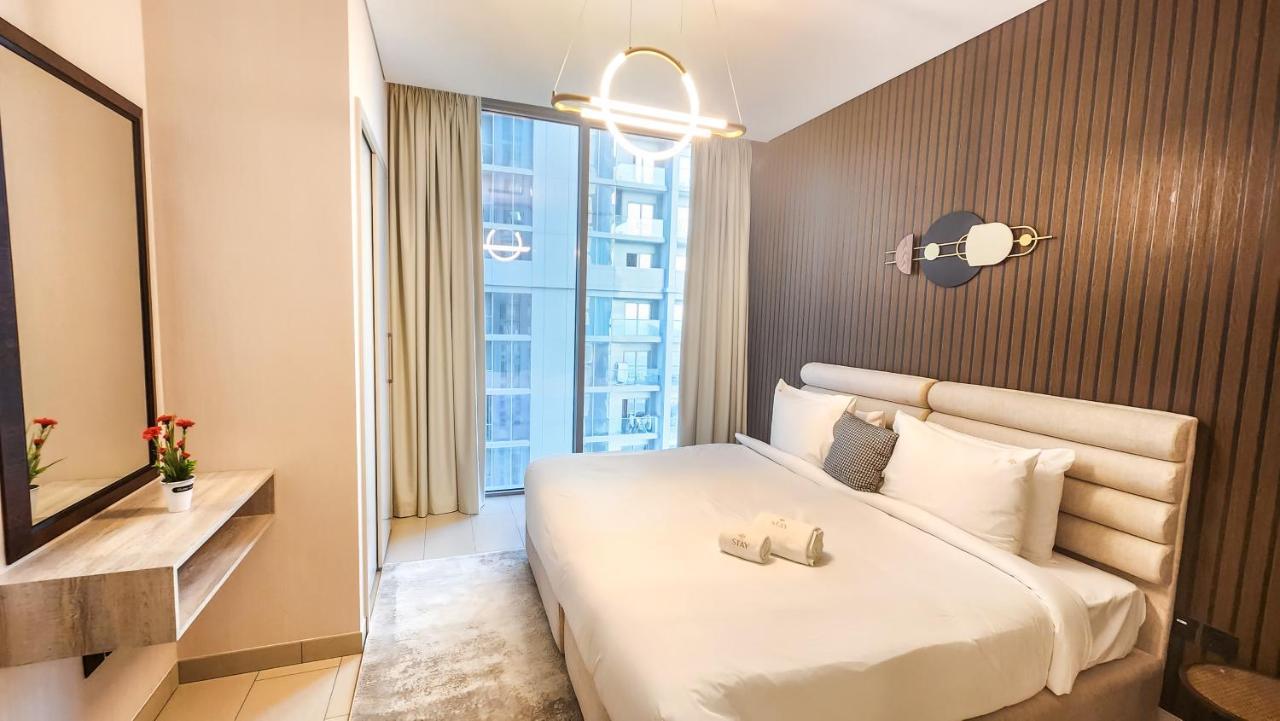 By Latinem Luxury 2br Cvr B1307 Near Burj Khalifa *