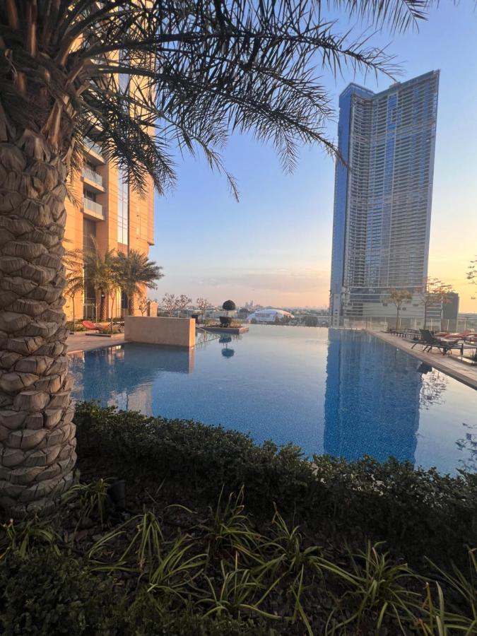 Brand New 2br With Full Sea & Canal View Dubai