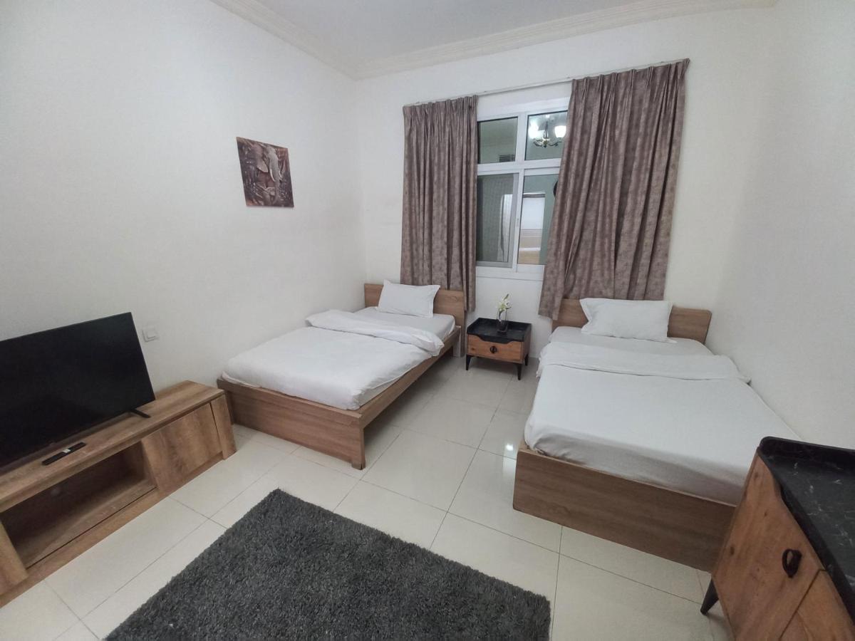 Cozy And Small Partitions For Men Guests In Dubai