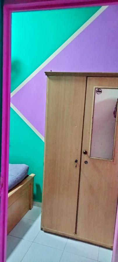 Apartment Sharaf Dg Metro Partition Private - 39flat-05# Dubai